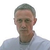 Врач Дынин Евгений Владимирович