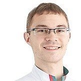 Врач Елисеев Роман Андреевич