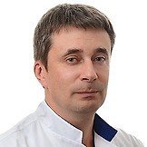 Врач Елизаров Максим Владимирович
