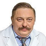 Врач Павлючков Андрей Петрович