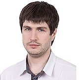 Врач Шкирев Денис Романович