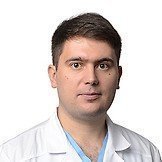 Врач Шубин Артем Максимович